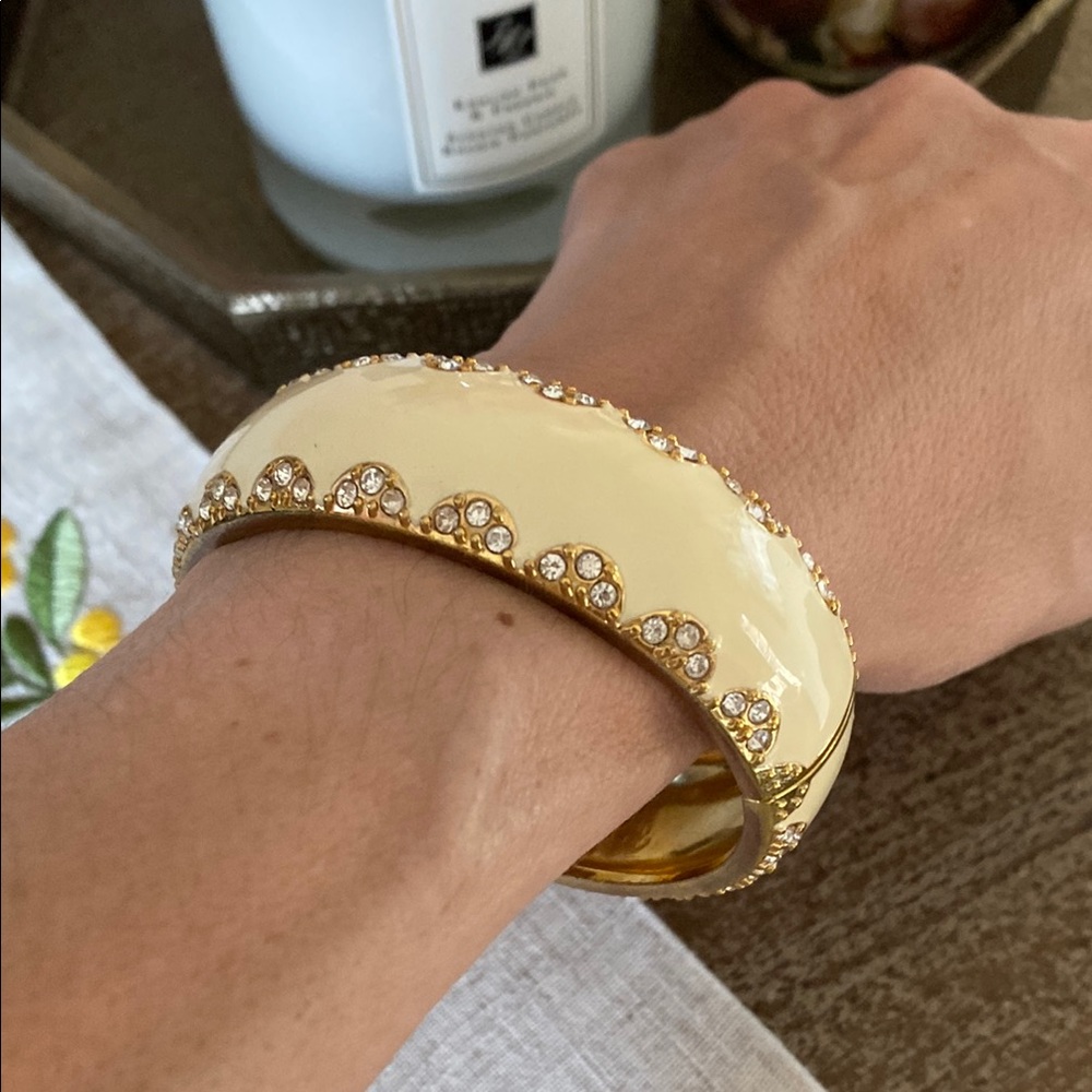 Stella & Dot Enamel Cream and Gold Bangle Bracelet.